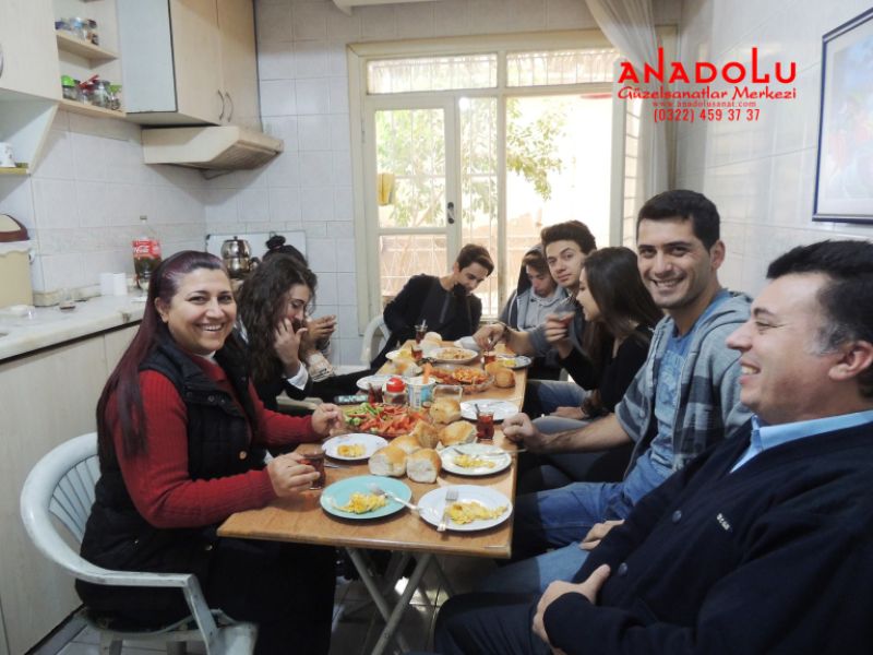 Anadolu Güzel Sanatlarda Karakalem Çizim Atölyesi Ankara